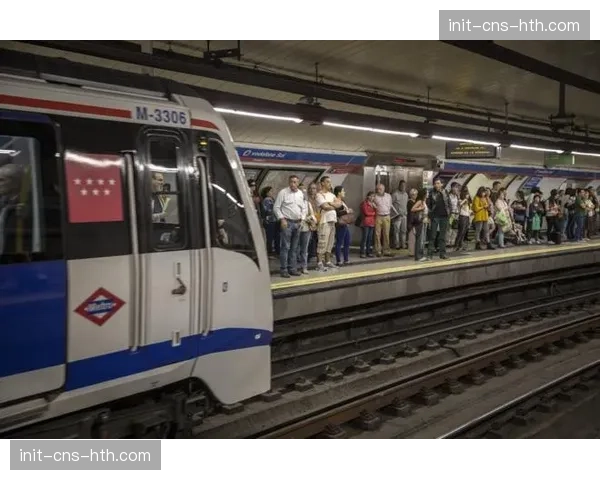 通讯:马德里欧冠主题地铁专线在比赛日运送超30万人次